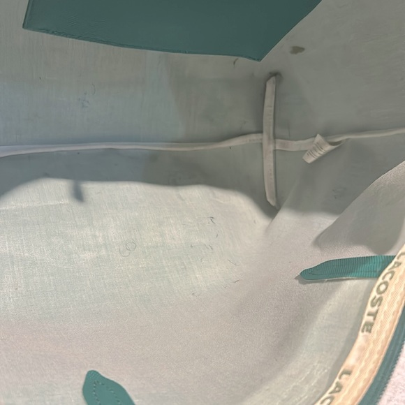 💥 HOST PICK 💥Lacoste Bag with Free Ankle Booties, Wallet & Sunglasses LACOSTE - Picture 15 of 15